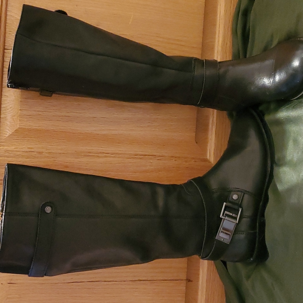 Arturo Chiang riding boots